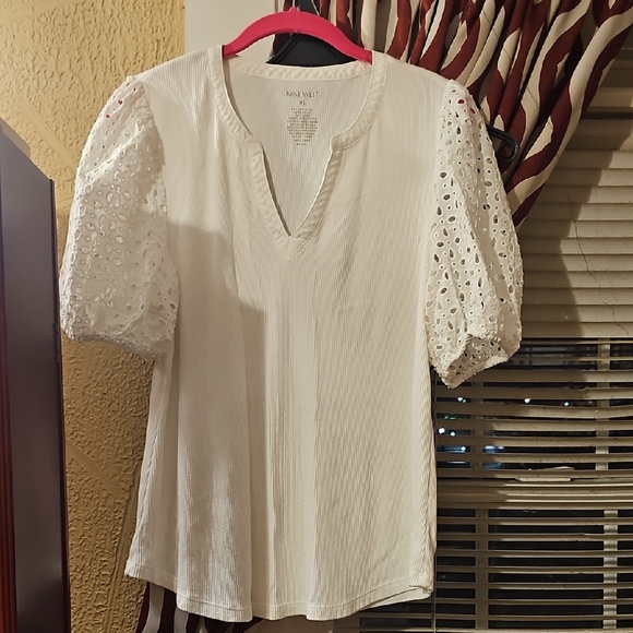 Nine West Tops - Nine West White Puff Sleeve Ruffled Blouse